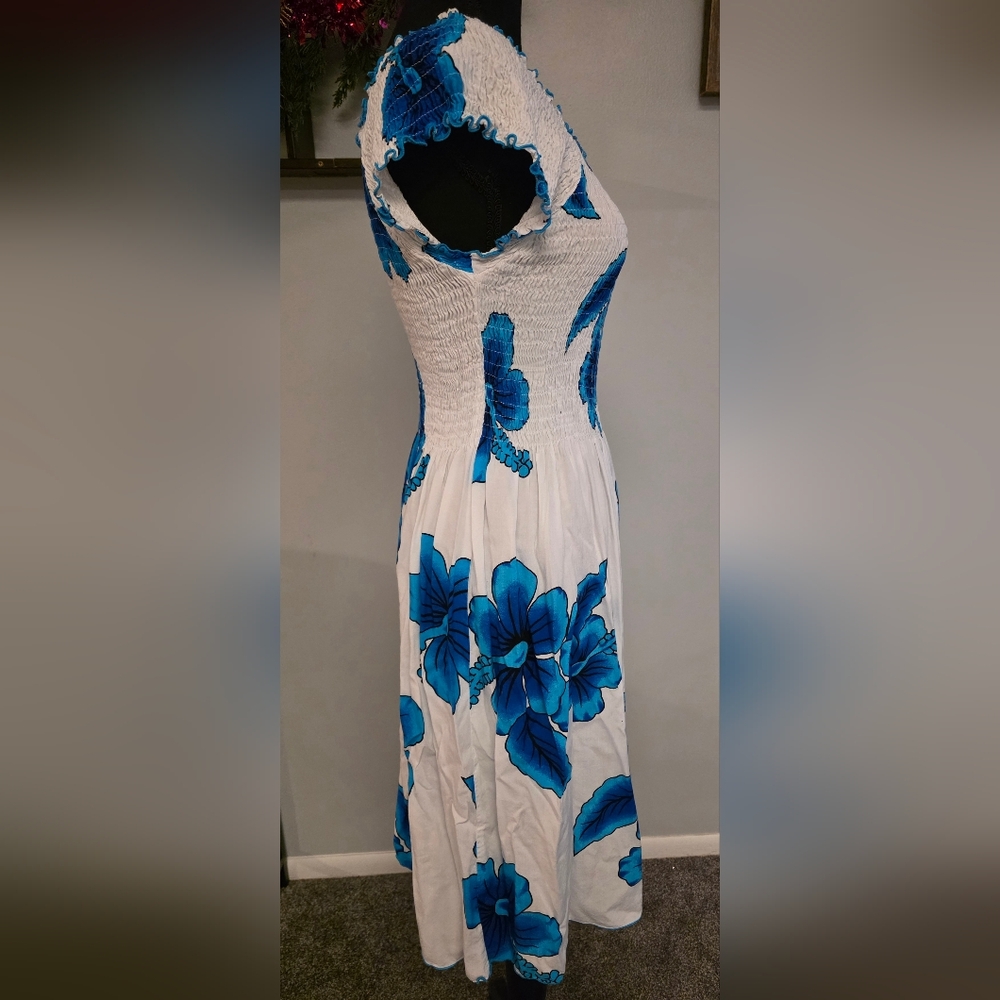 Favant Vintage Y2K White & Blue Hibiscus Floral Dress (One Size - M/L) - Picture 3 of 7